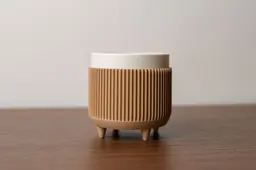 Planter with Legs - The Ellwood 3d model
