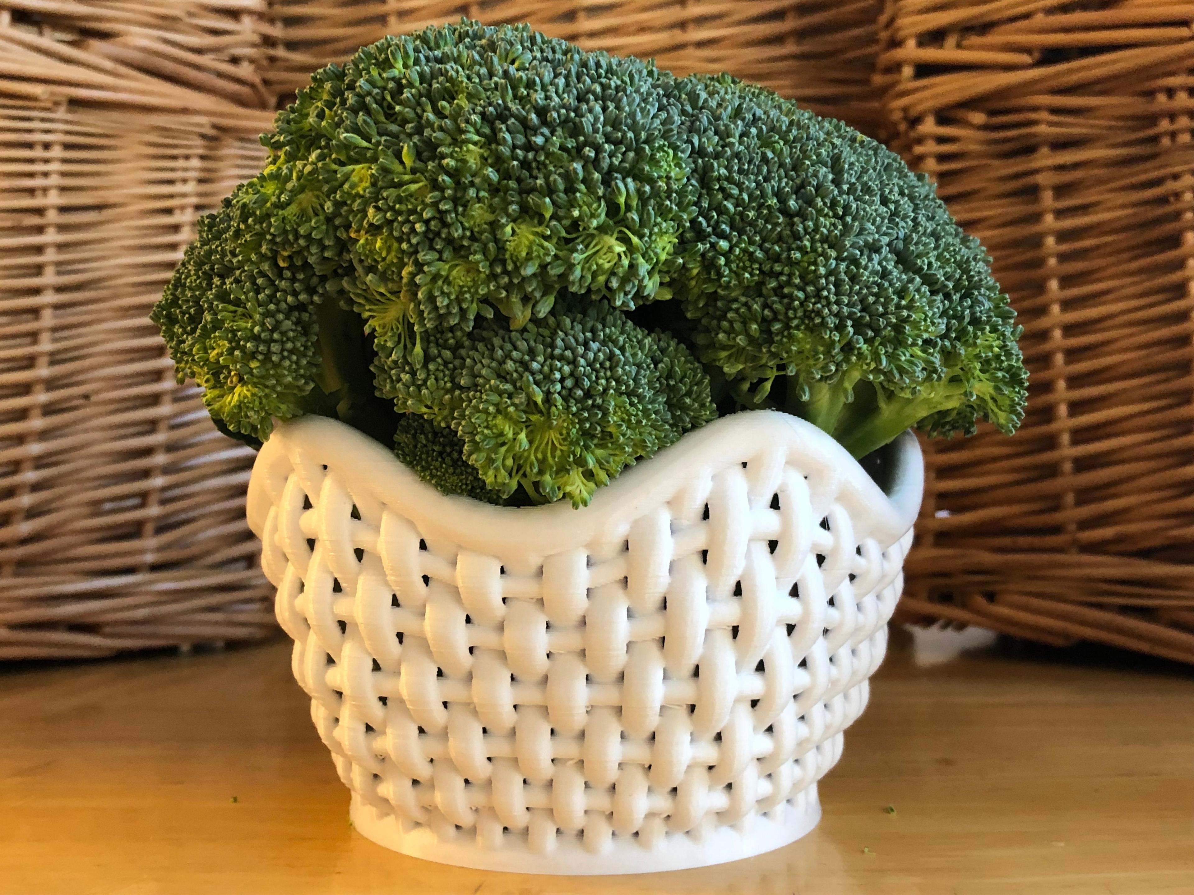 Wacky Wicker Broccoli Basket 3d model