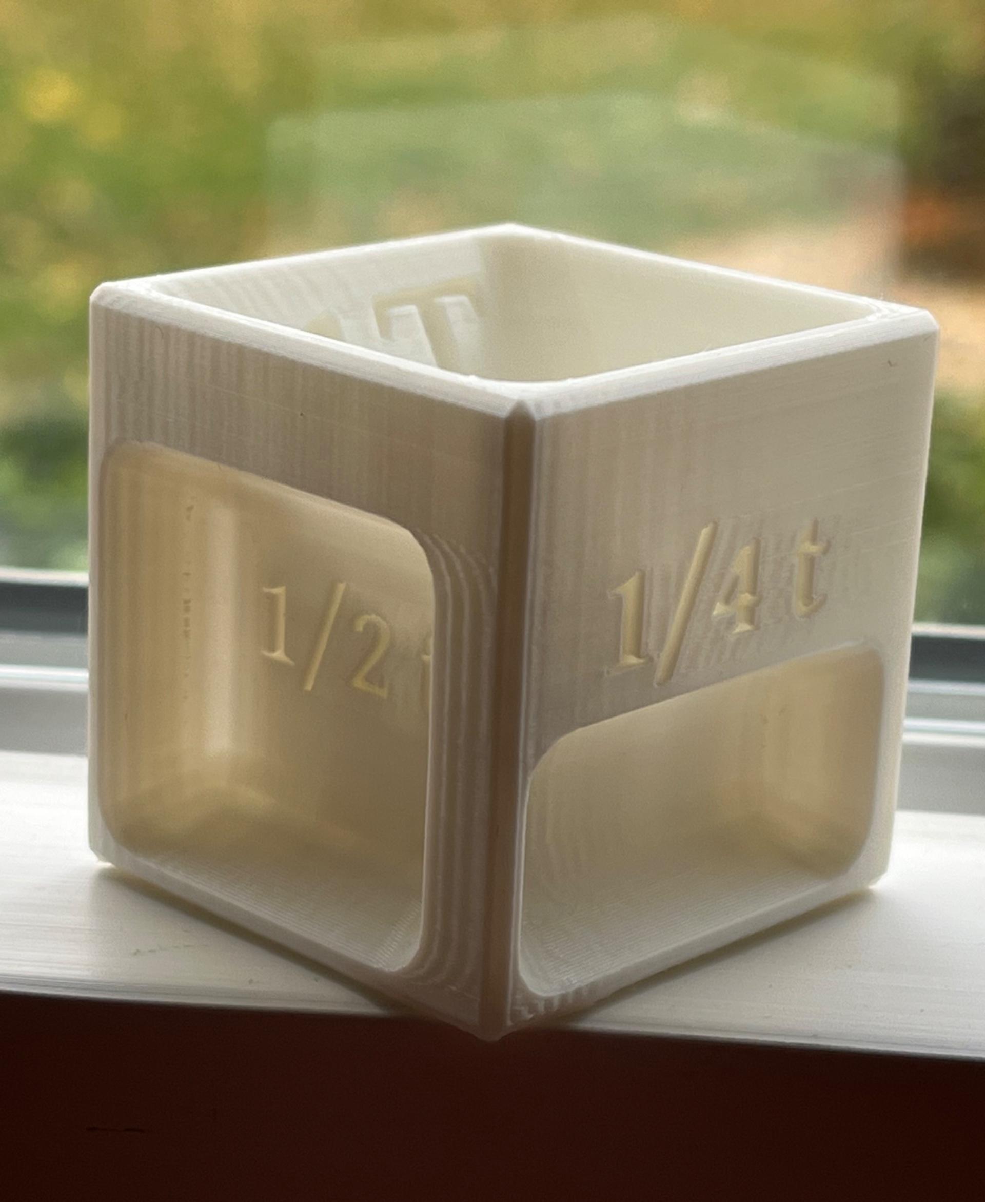 Small Measuring Cube R1.STEP - Added measurement text. - 3d model