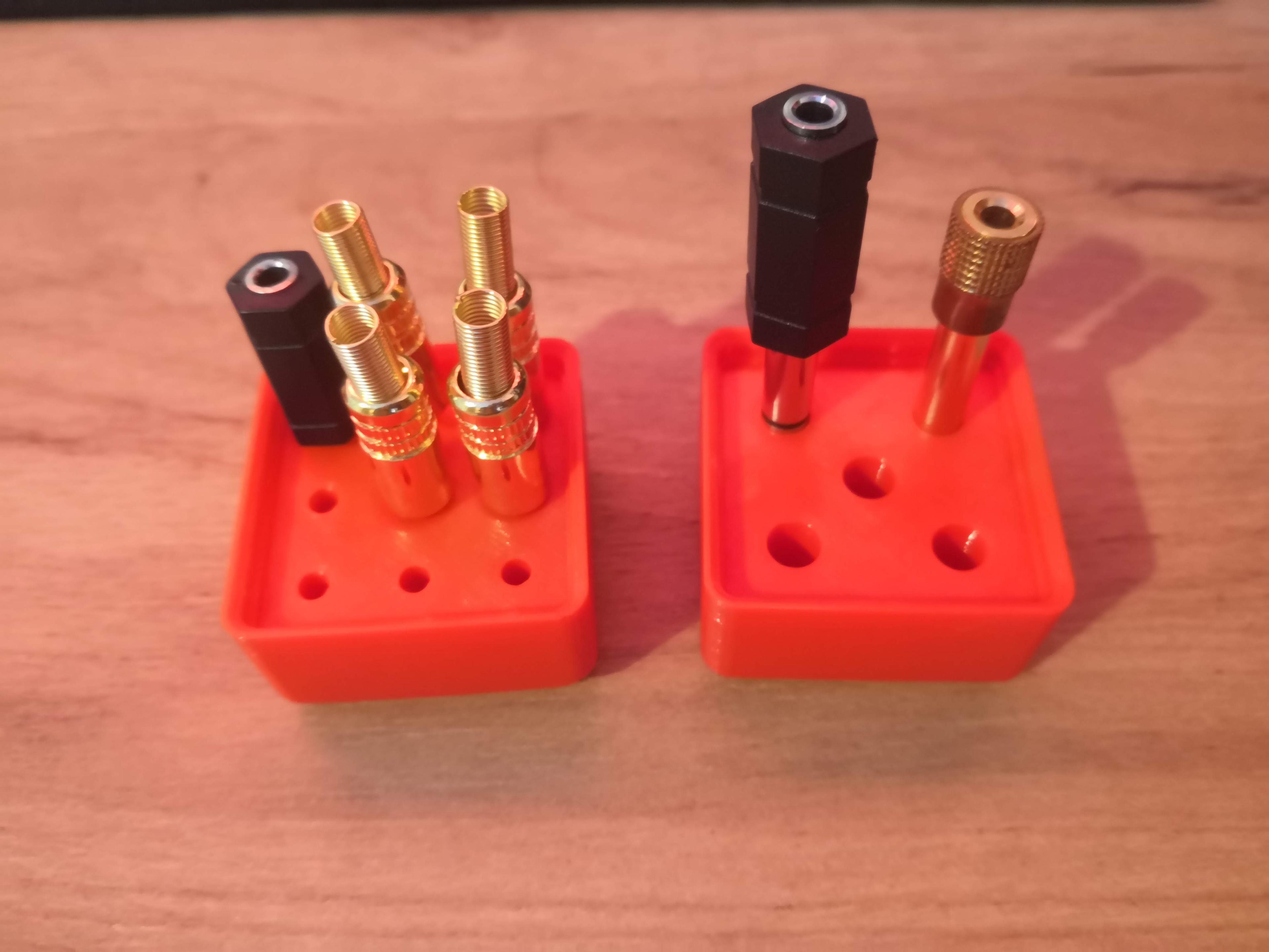 Gridfinity 1x1x1 3.5mm and 6.35mm Audio Jack Holder 3d model