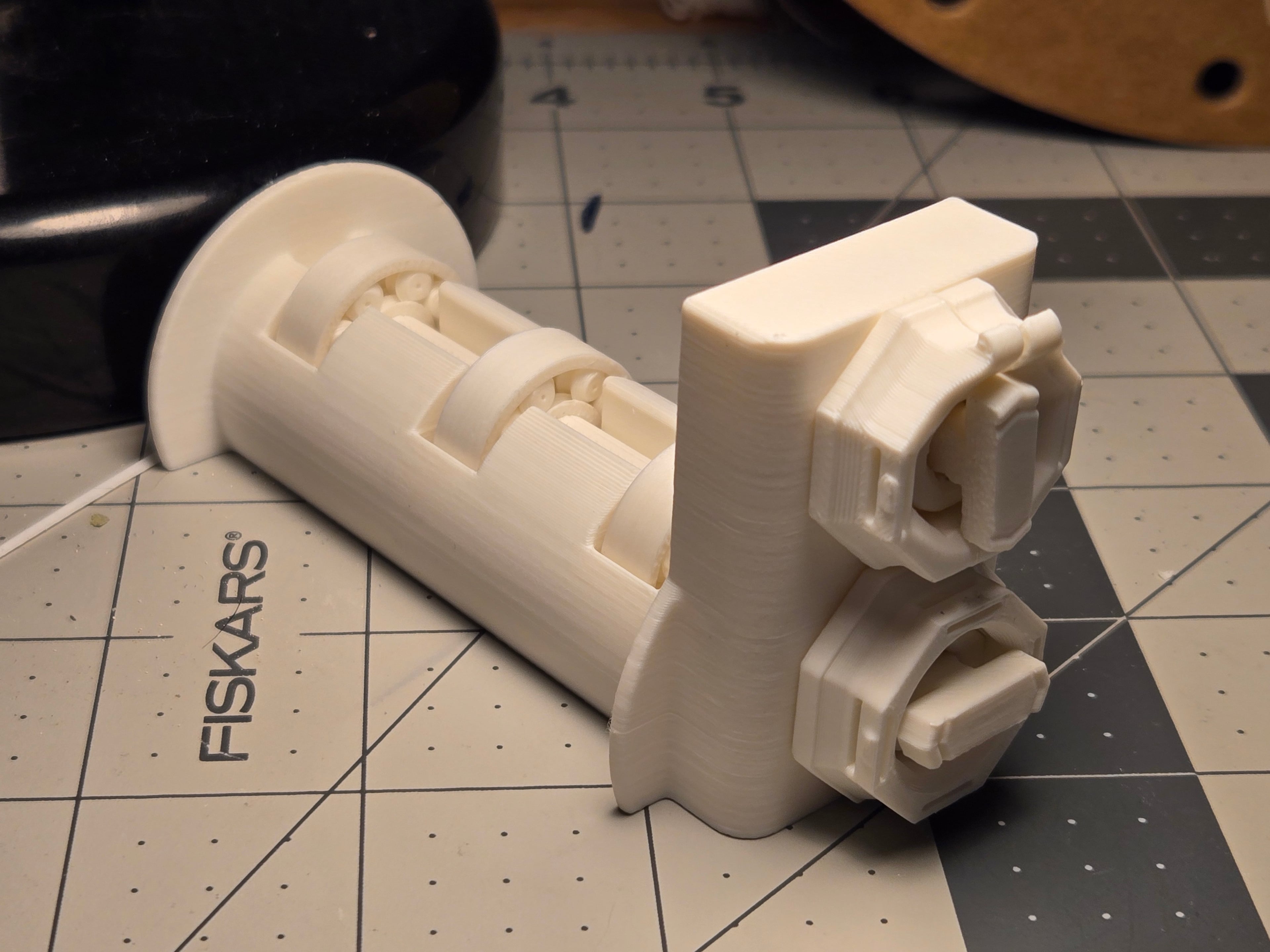 Bolt-Locked_Multiboard_Spool_Holder.STL 3d model
