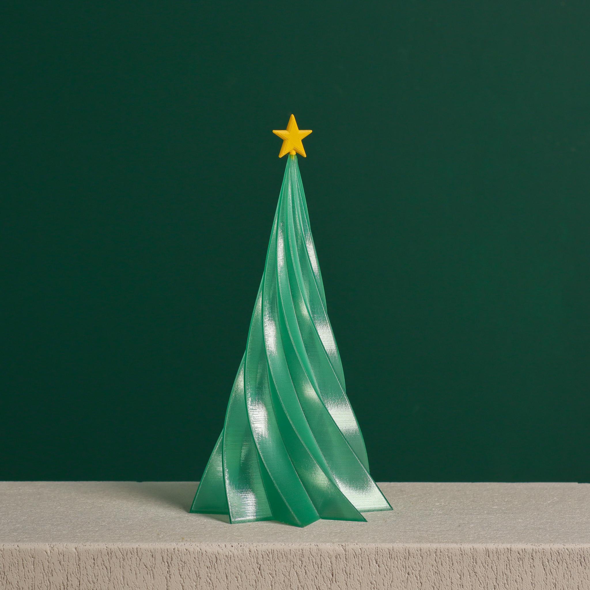 Spiraled Christmas Tree by Slimprint 3d model