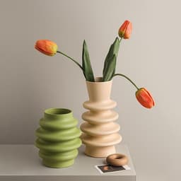 Rings Vase A Modern and Elegant Design 3d model