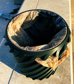 Bathroom Trash Can for grocery bags with ring 3d model