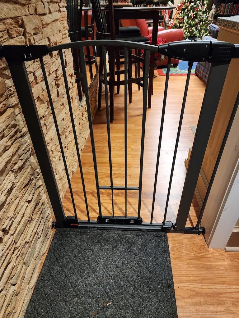 Top Paw Pet Gate Keep Open Doorstop Fix 3d model