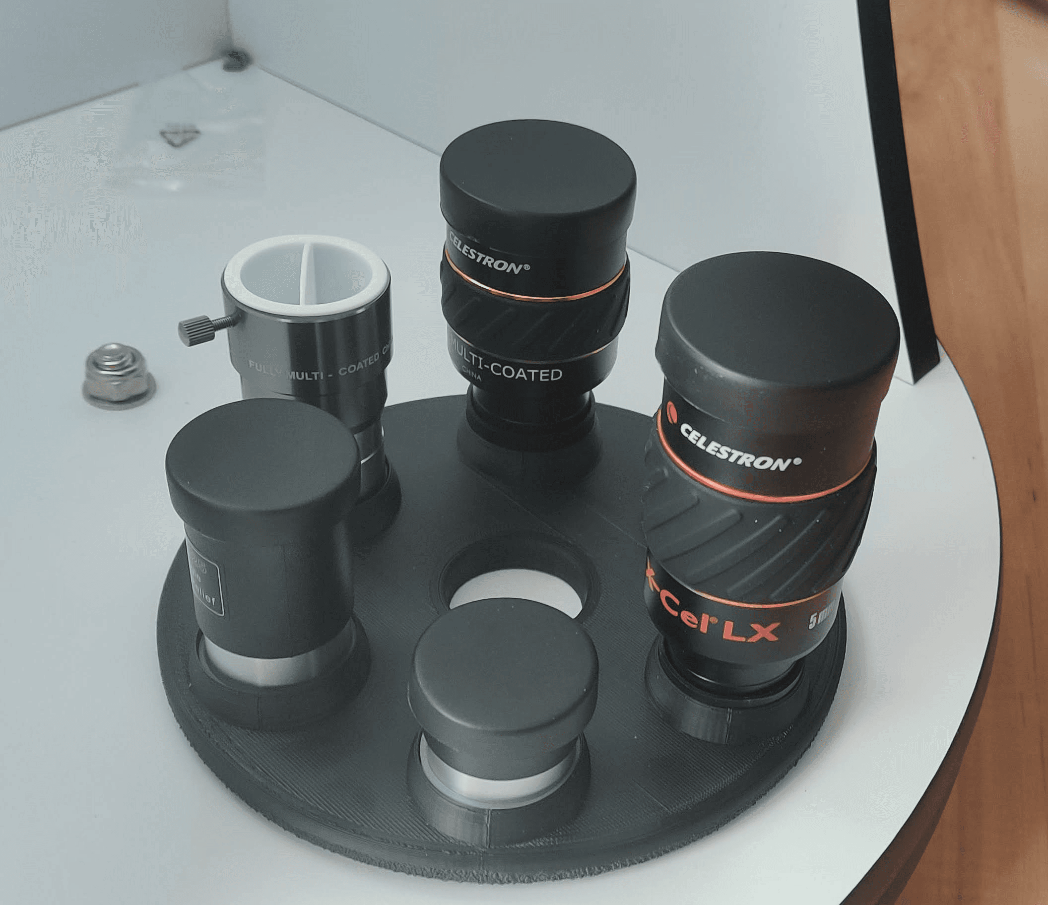 Rotating 1.25 eye piece holder 3d model