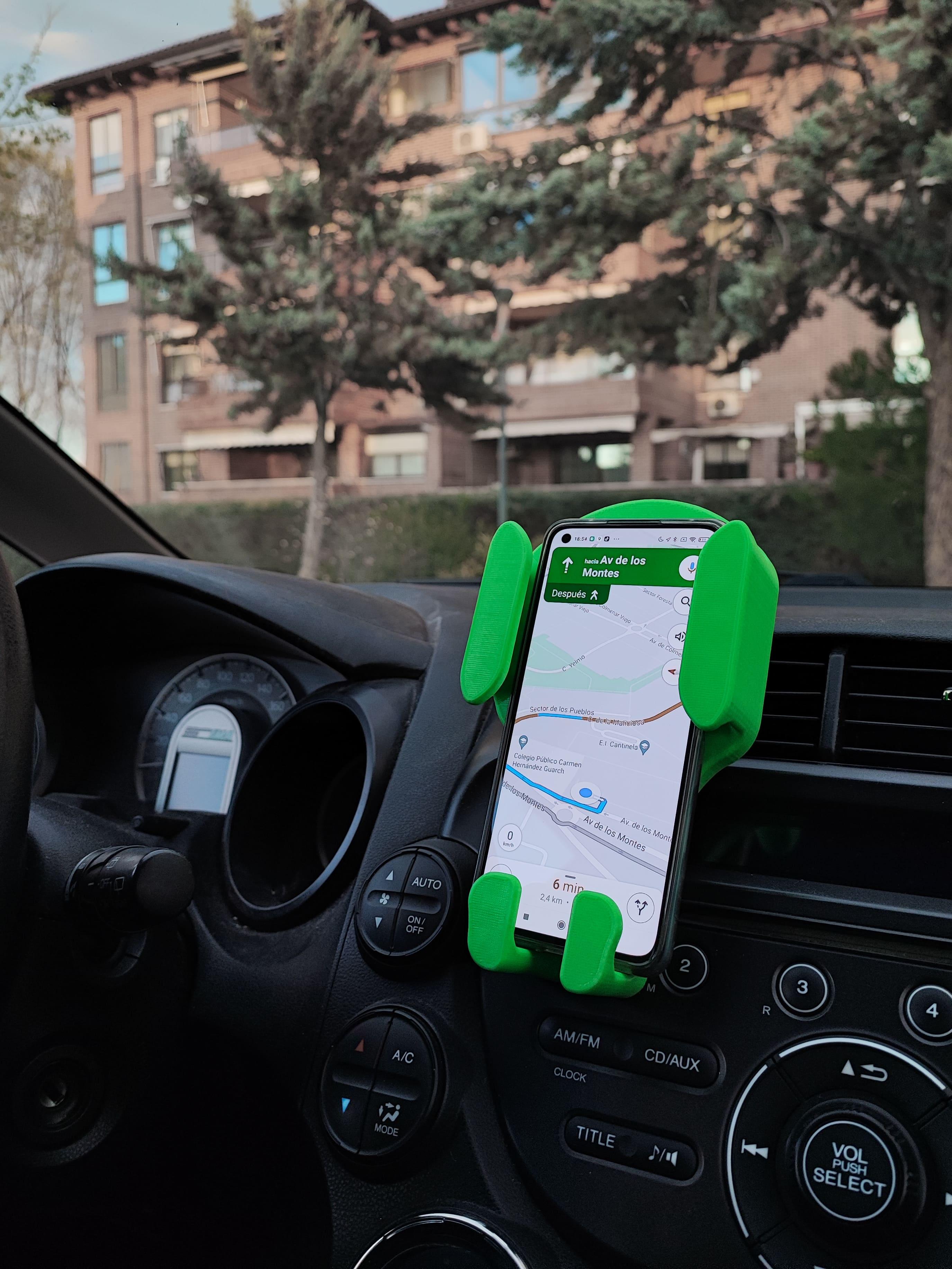 Crocodile | Car-Phone Holder 3d model