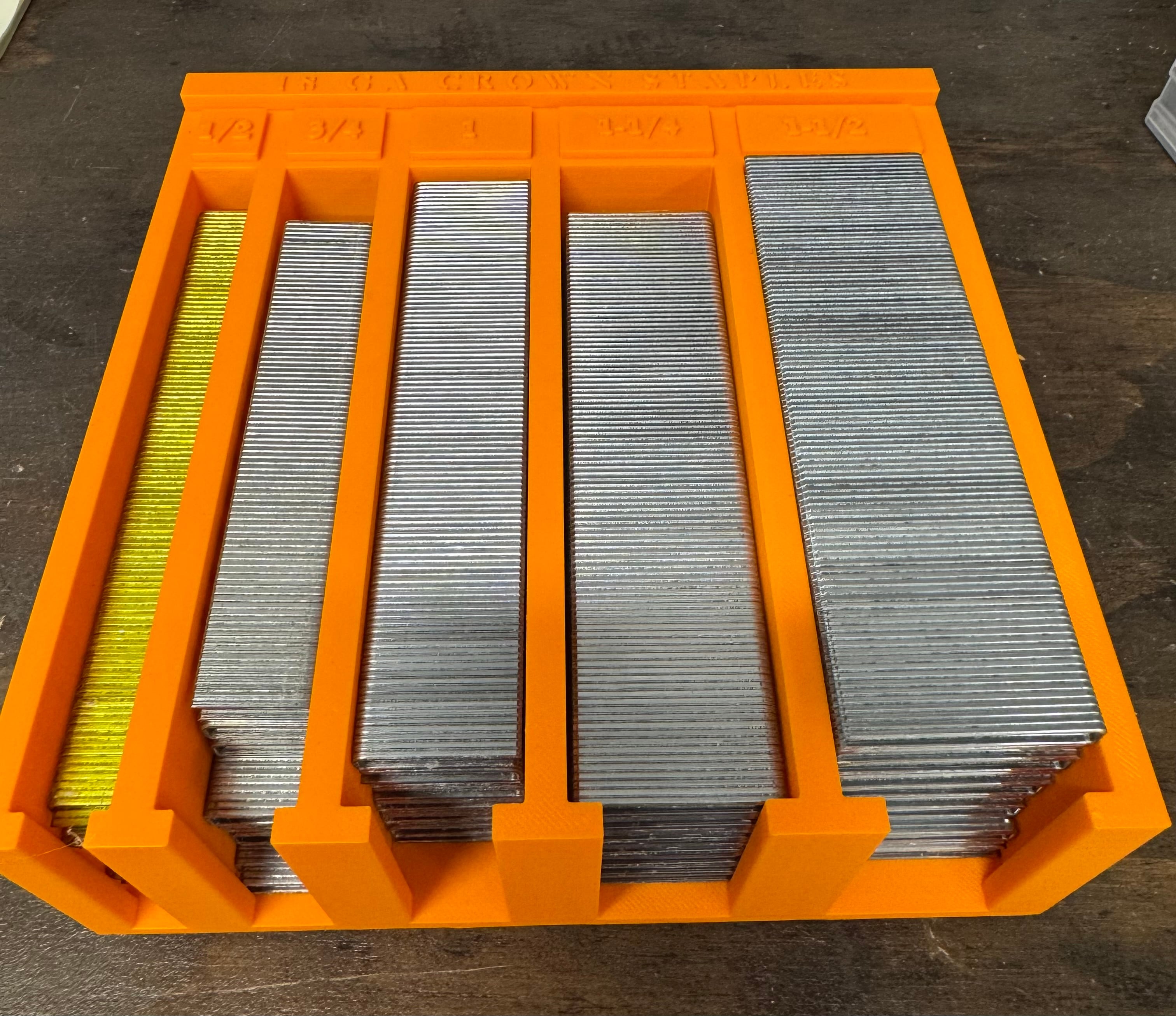 Storage for 18 Ga Crown Staples 3d model