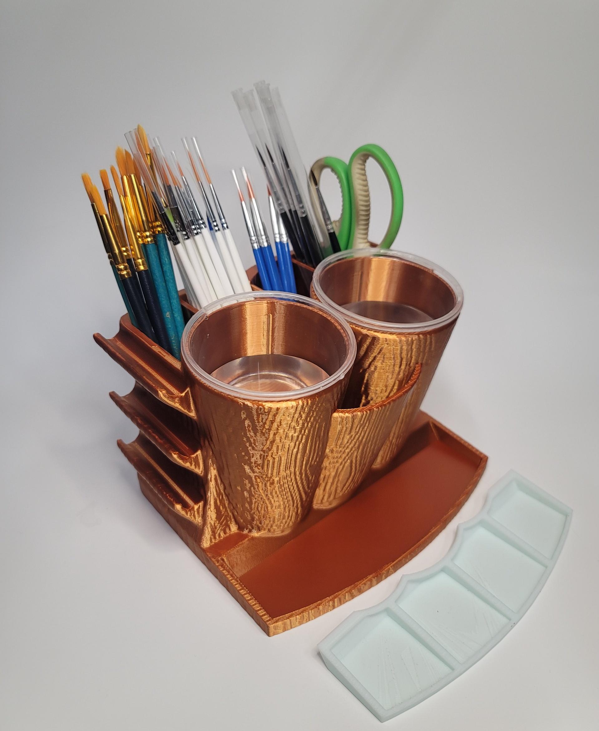 Wooden paint  station works with 2 disposable 9oz. water cup for eazy cleaning  3d model