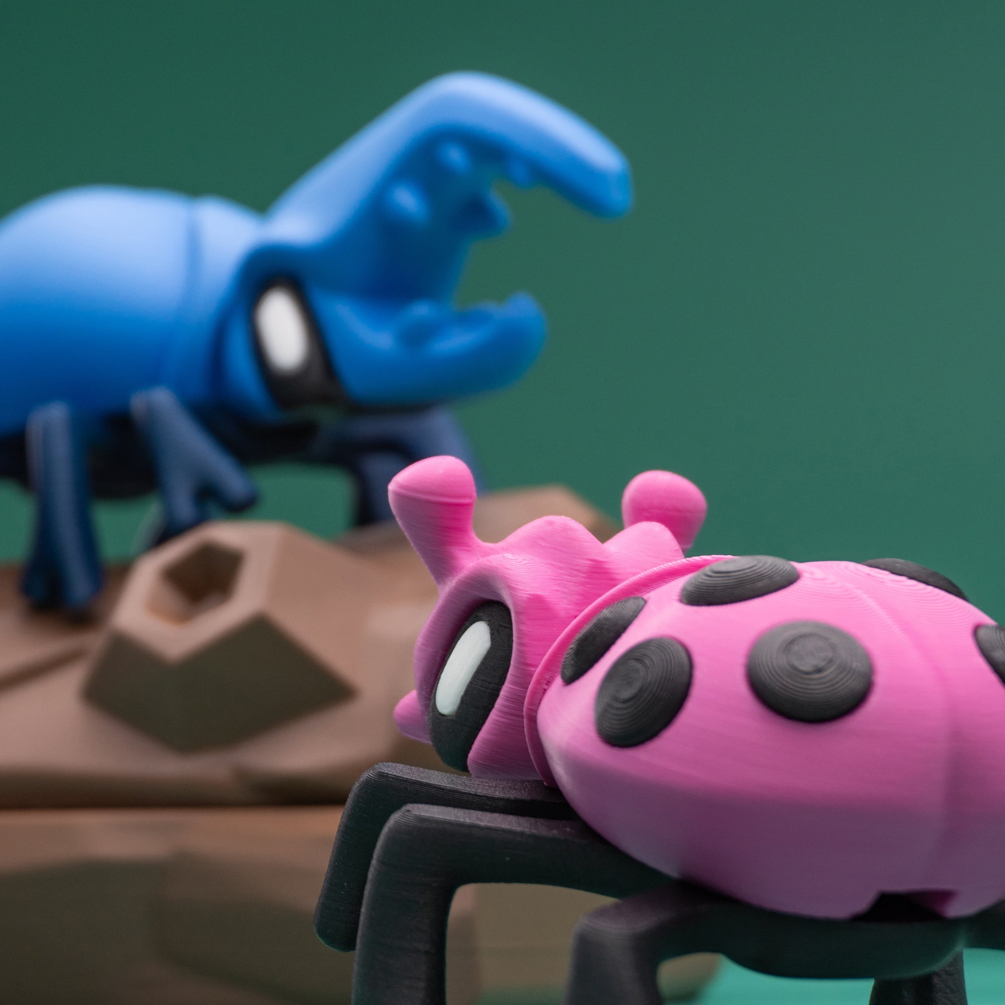 Blob Beetles - Mini Modular Art Toy with Log Container 3d model