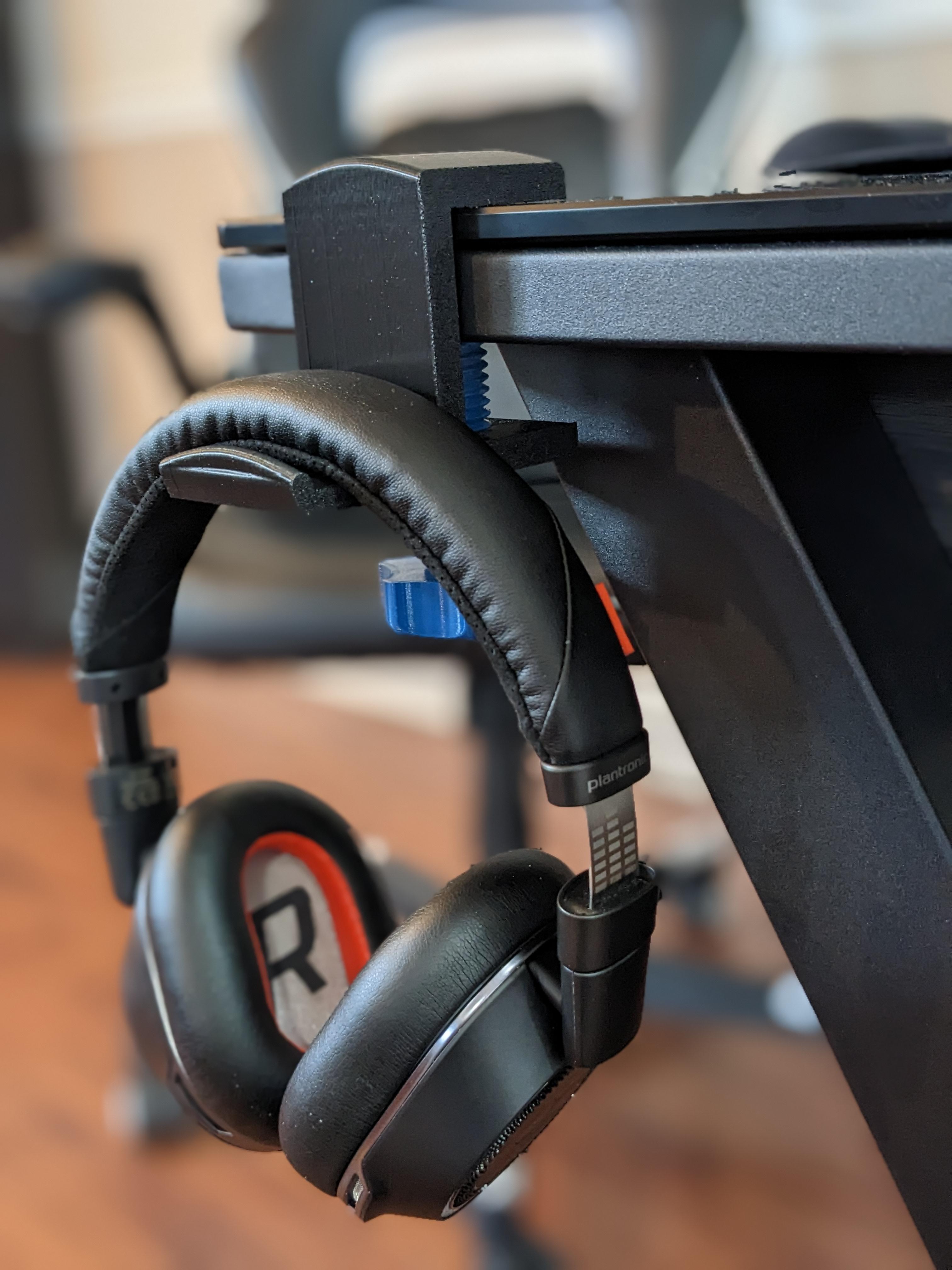 Headset desk-side hanger 3d model