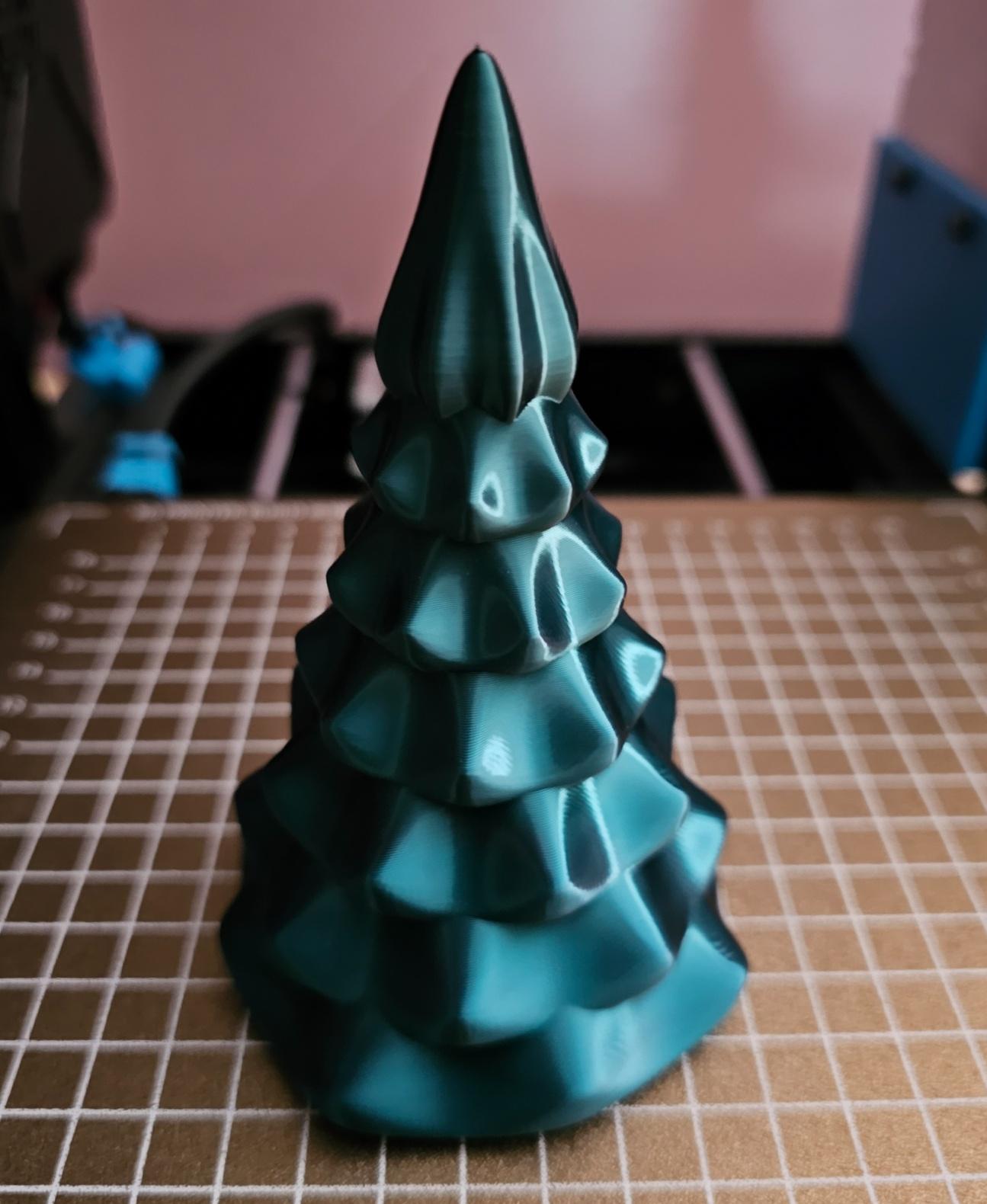 Tealight Christmas tree - Eryone Black and Green Silk PLA, printed on a Sovol SV06 - 3d model