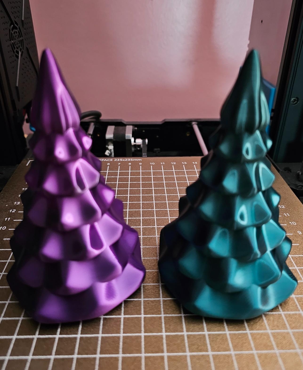 Tealight Christmas tree - Eryone Black and Purple/Green Silk PLA, printed on a Sovol SV06 - 3d model