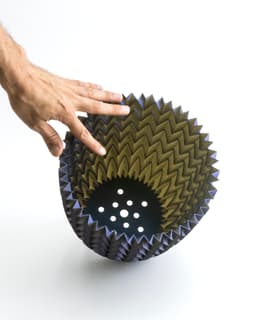 PLEATS Pot 003 (Large) 3d model