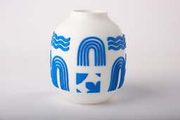 Azure Arc Vase - Blue and White Geometric Decor 3d model
