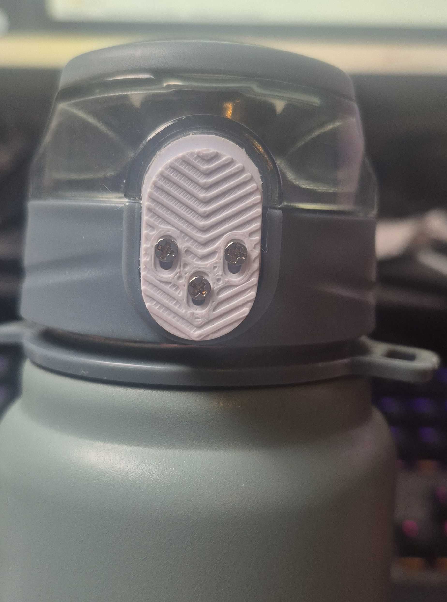 Thermos lid latch 3d model