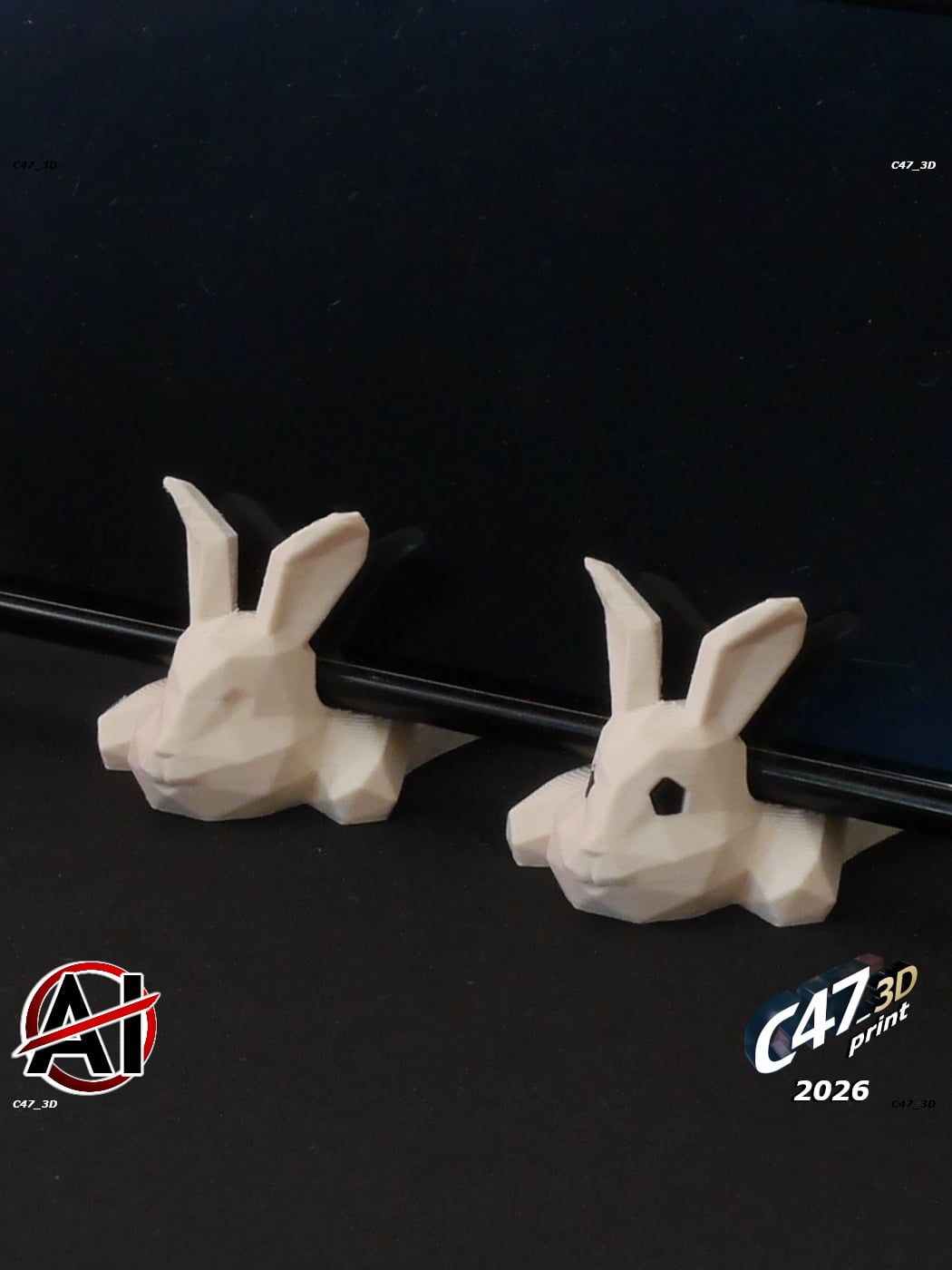 Low-Poly Bunny Phone Holder 3d model