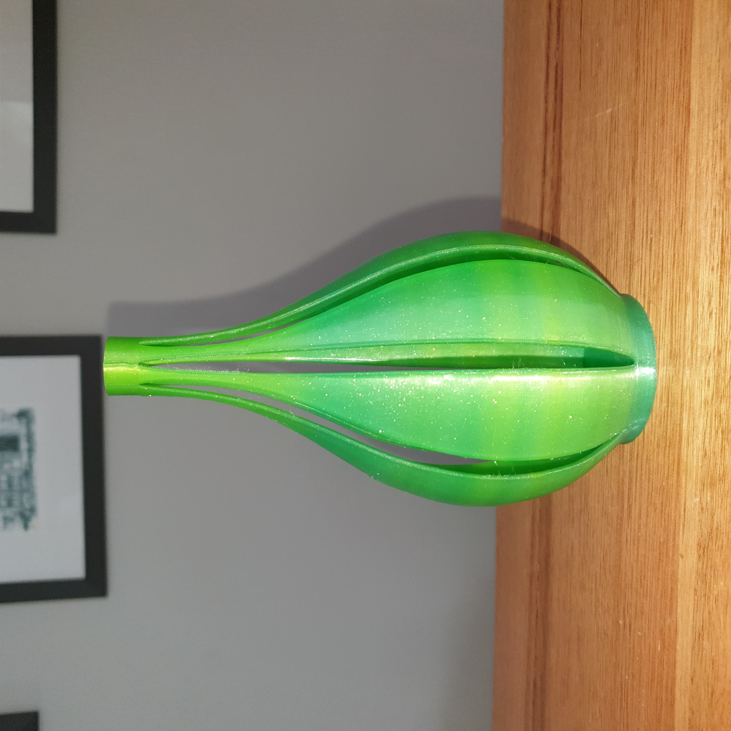 Loop Hole Vase 3d model