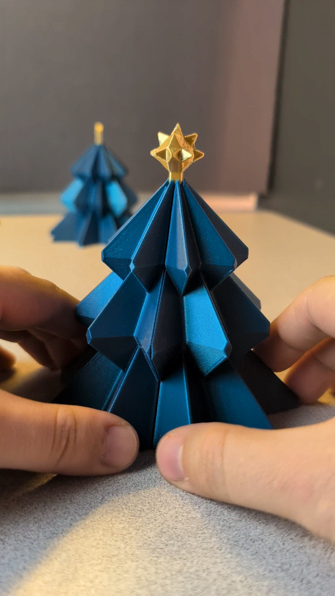 Christmas Tree Surprise! 3d model