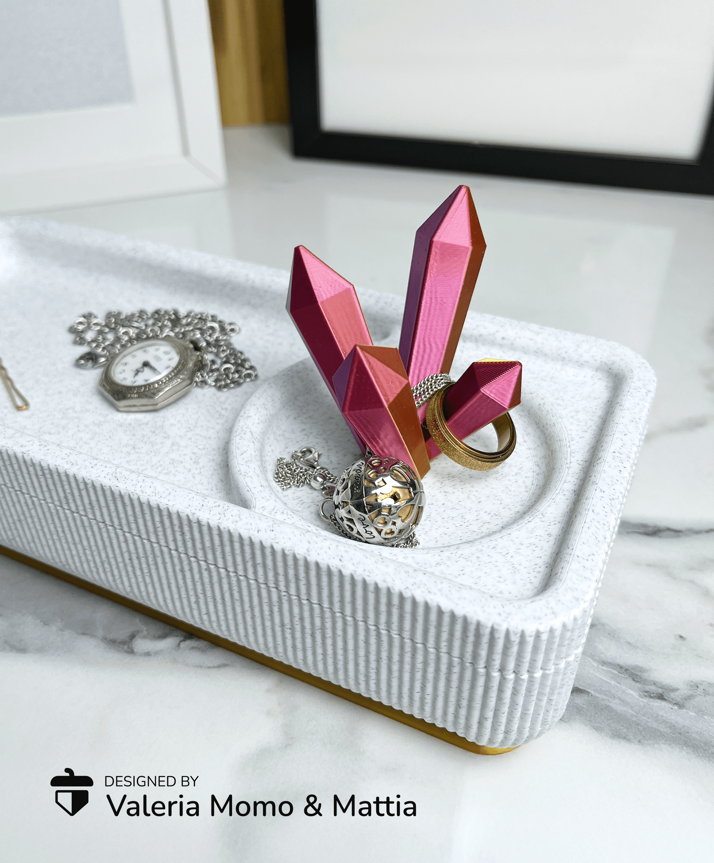 Elegant Jewelry Organizer Customizable Layout 3d model