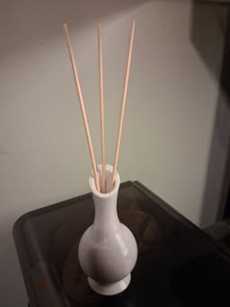 Art Deco Essential Oil Diffuser Vase 3d model