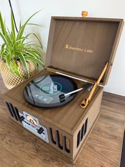 Vintage Record Player 3d model