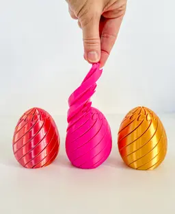 Twisty Fidget Egg (2 sizes) 3d model