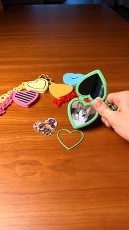 HEART LOCKET | MIRROR OR PHOTO HOLDER 3d model