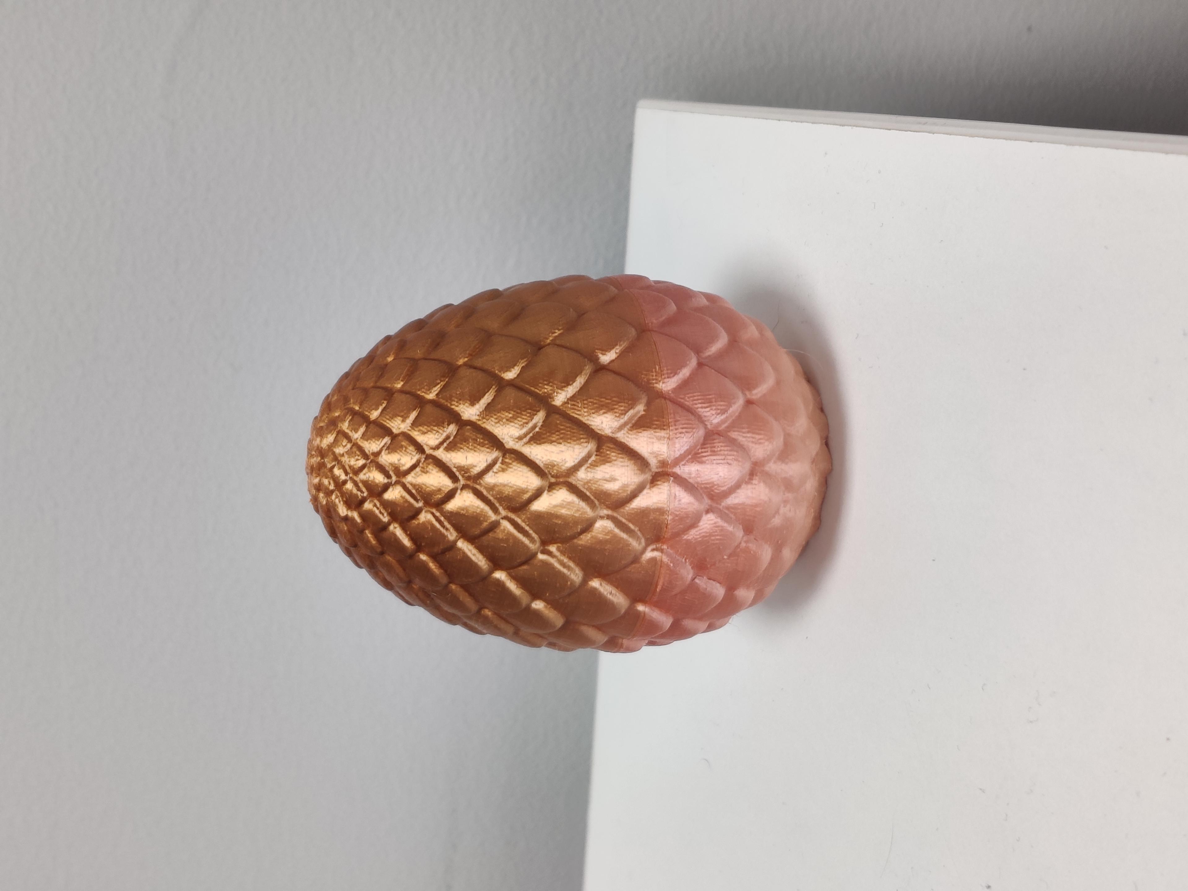 Threaded Dragon Egg, Great for Easter and Gifts - 125% seems to be a good sweet spot for the tolerance. - 3d model
