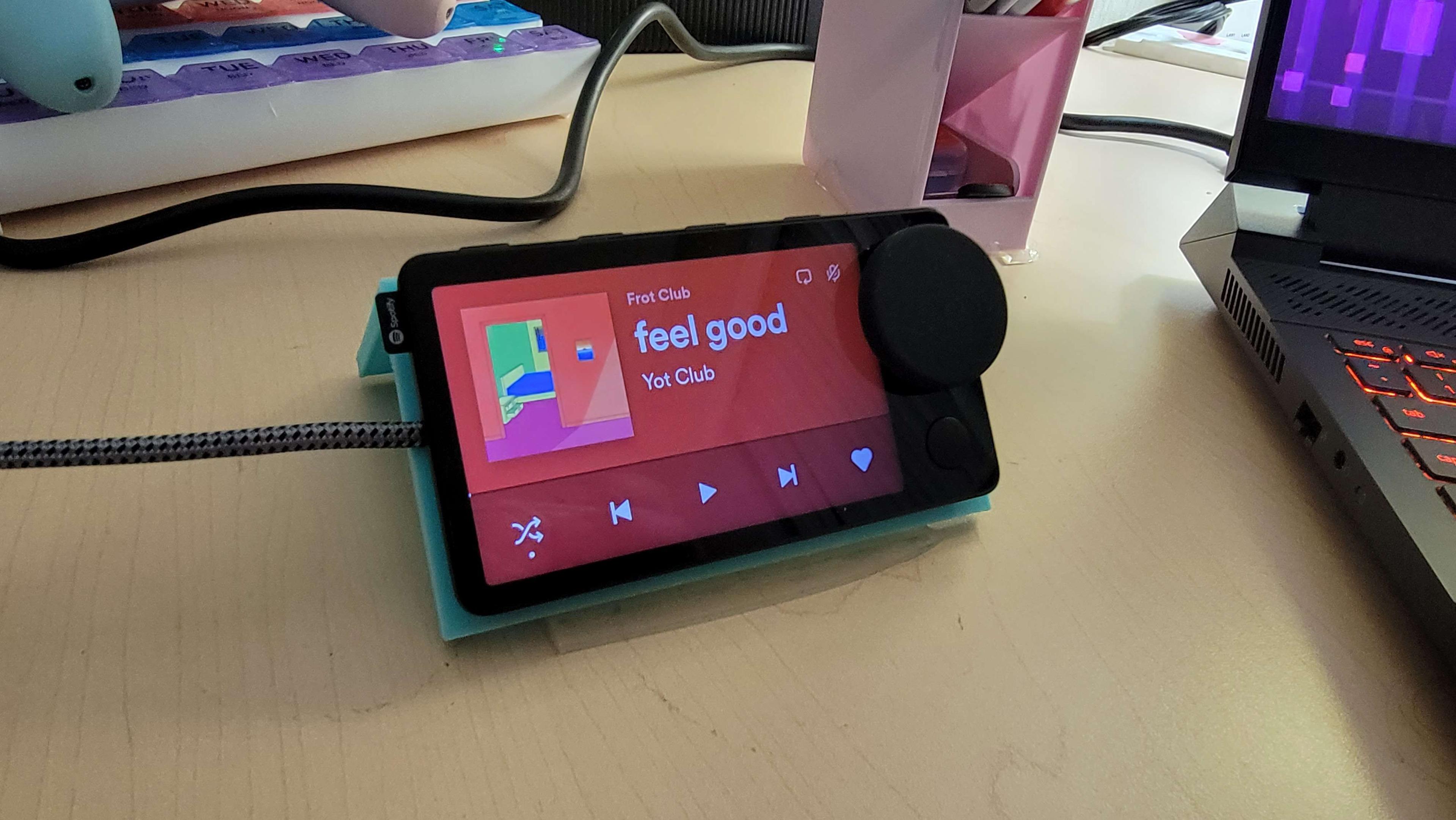 Incredibly Simple Spotify Car Thing Stand 3d model