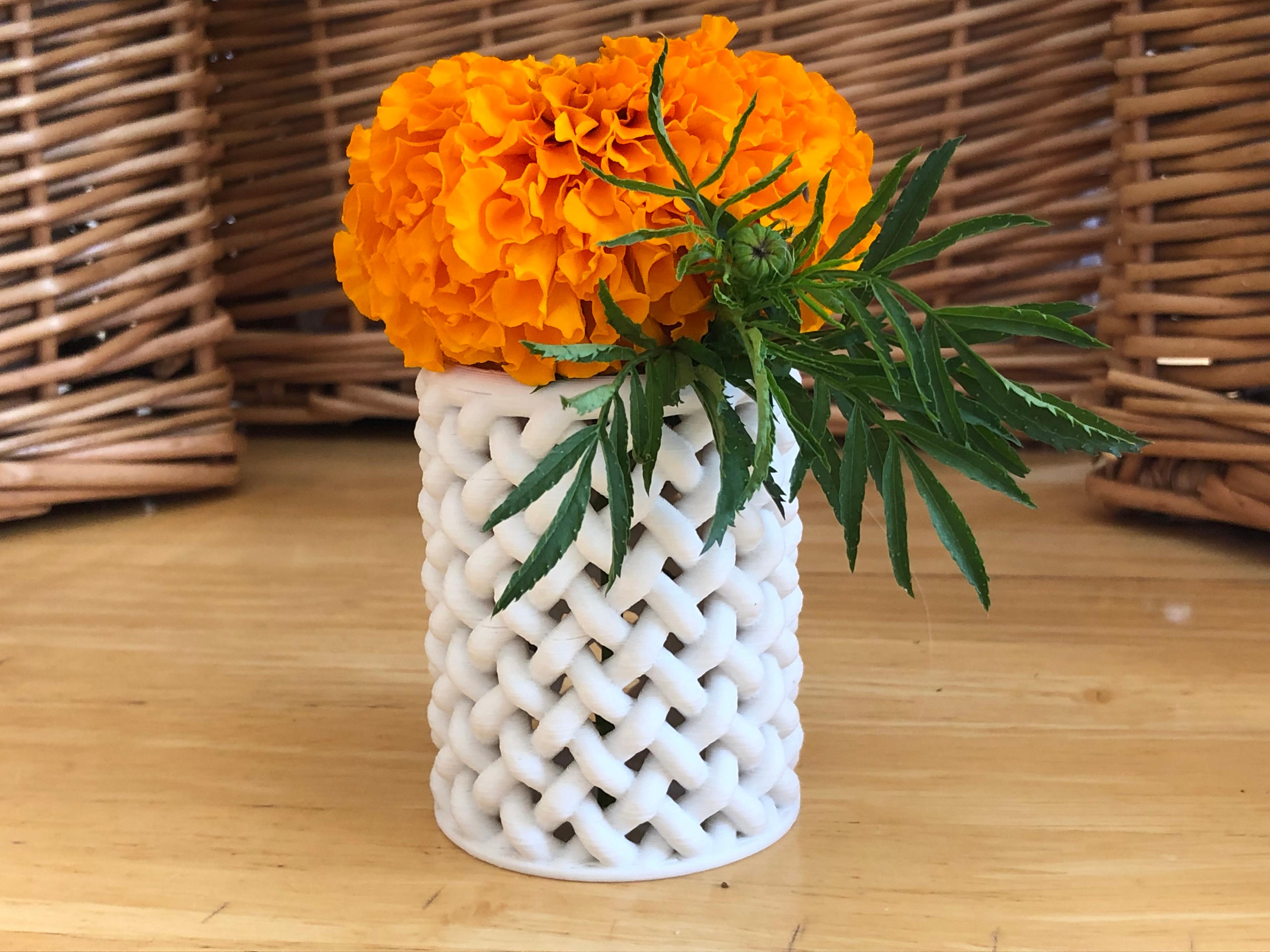 Braided Vase Medium 3d model