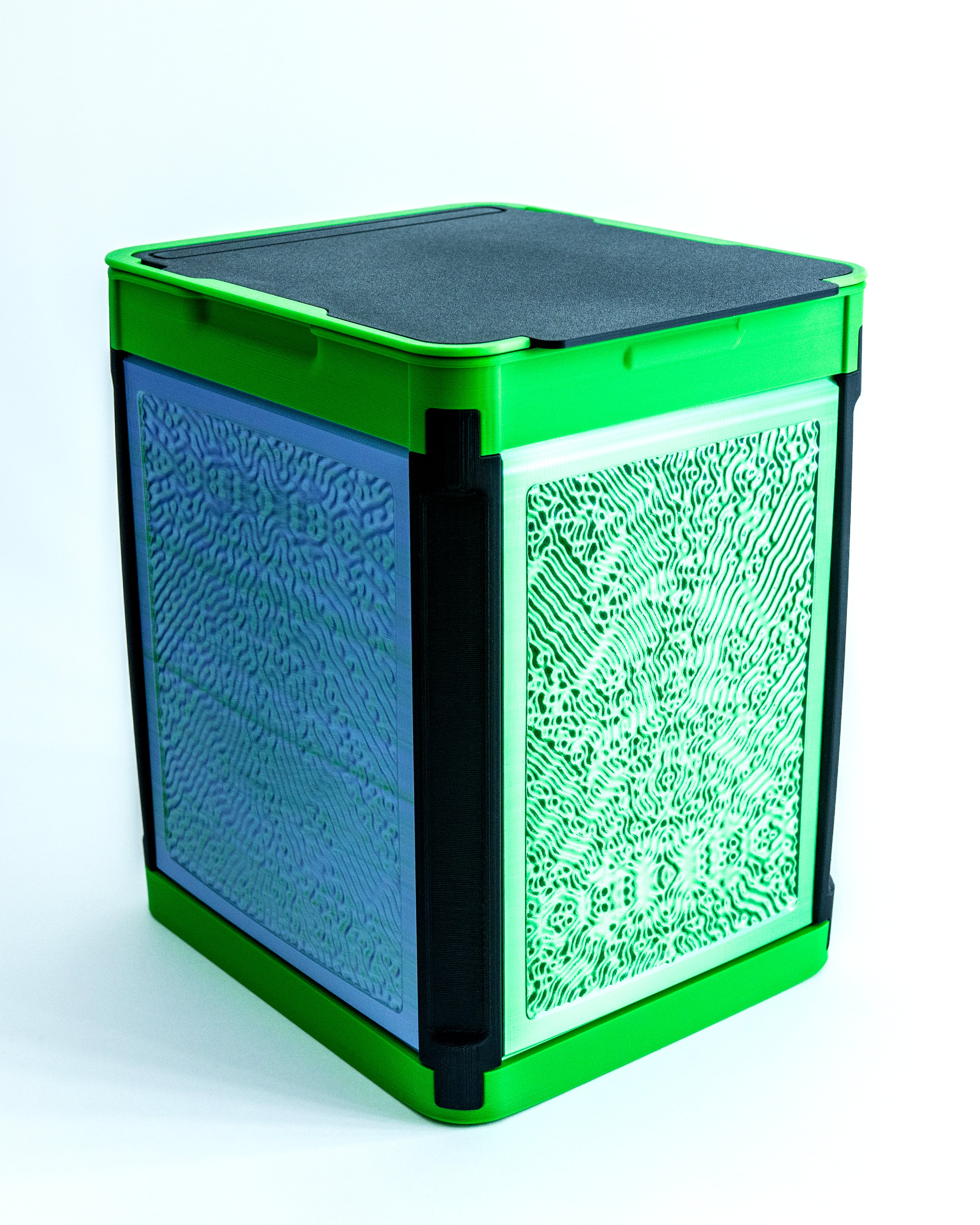 Wireframe Wastebin Skin // Reaction Diffusion 3d model