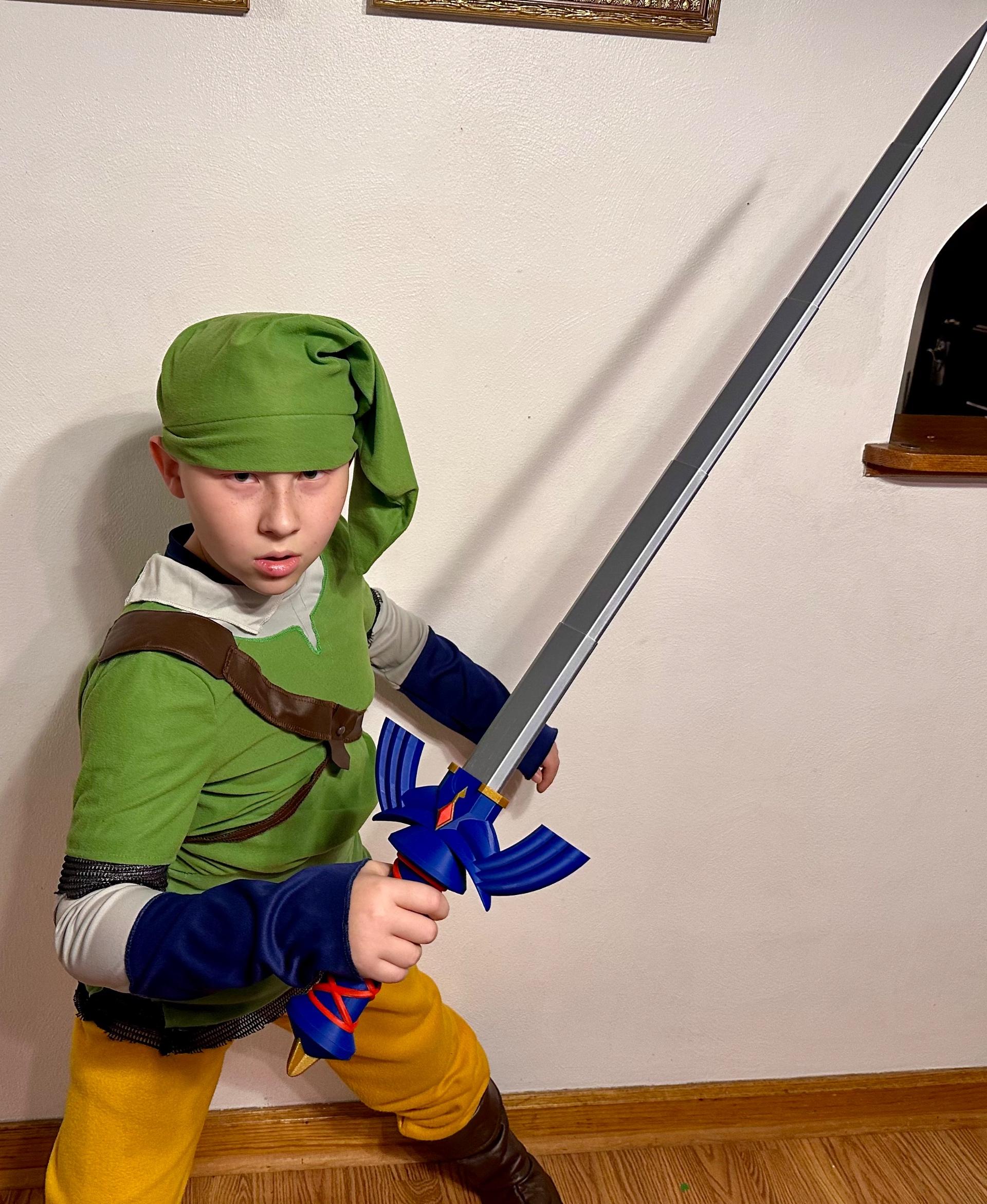Collapsing Master Sword with Replaceable Blade - My son absolutely loves it, great model! - 3d model
