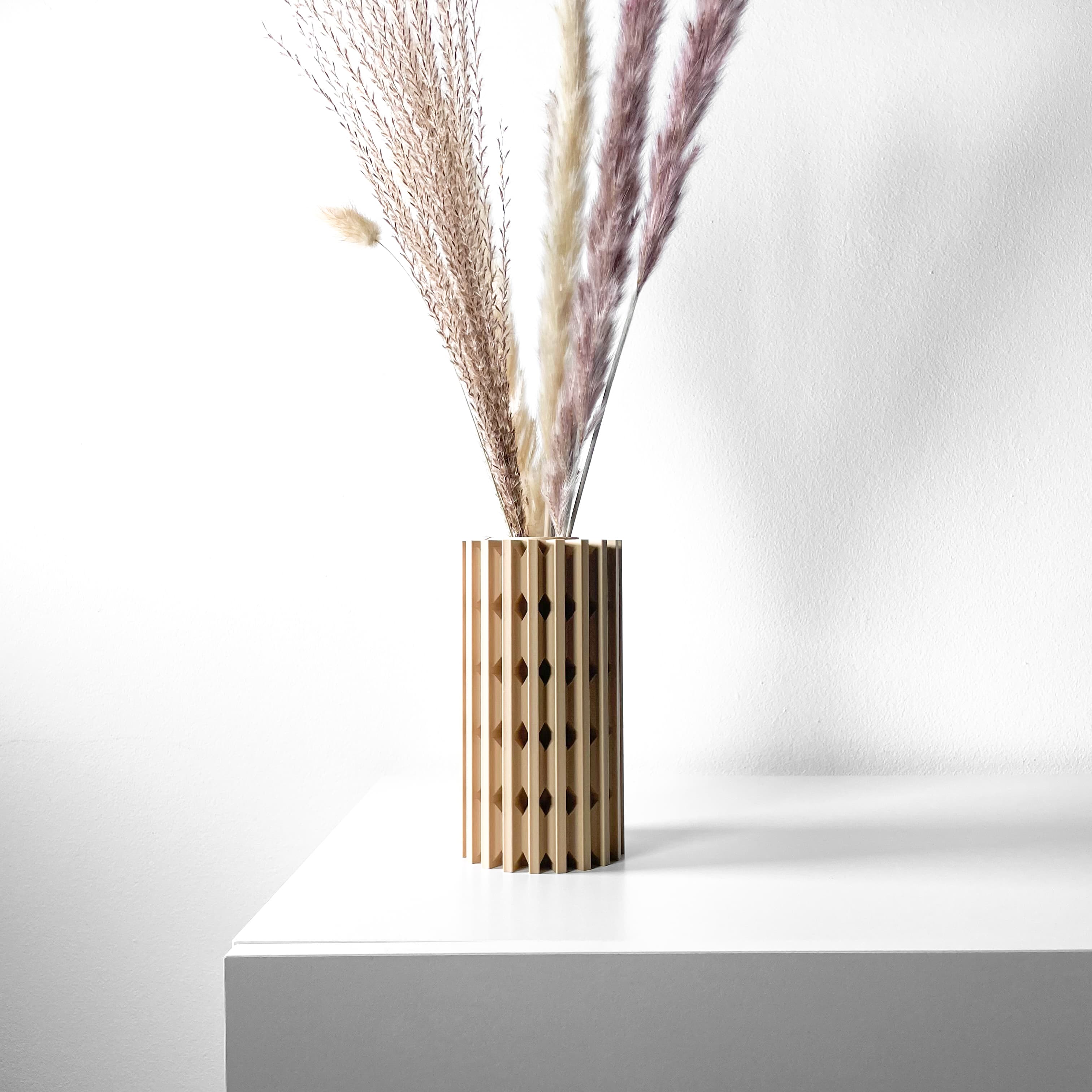 The Lycas Vase, Modern and Unique Home Decor for Dried and Flower Arrangements | STL File 3d model