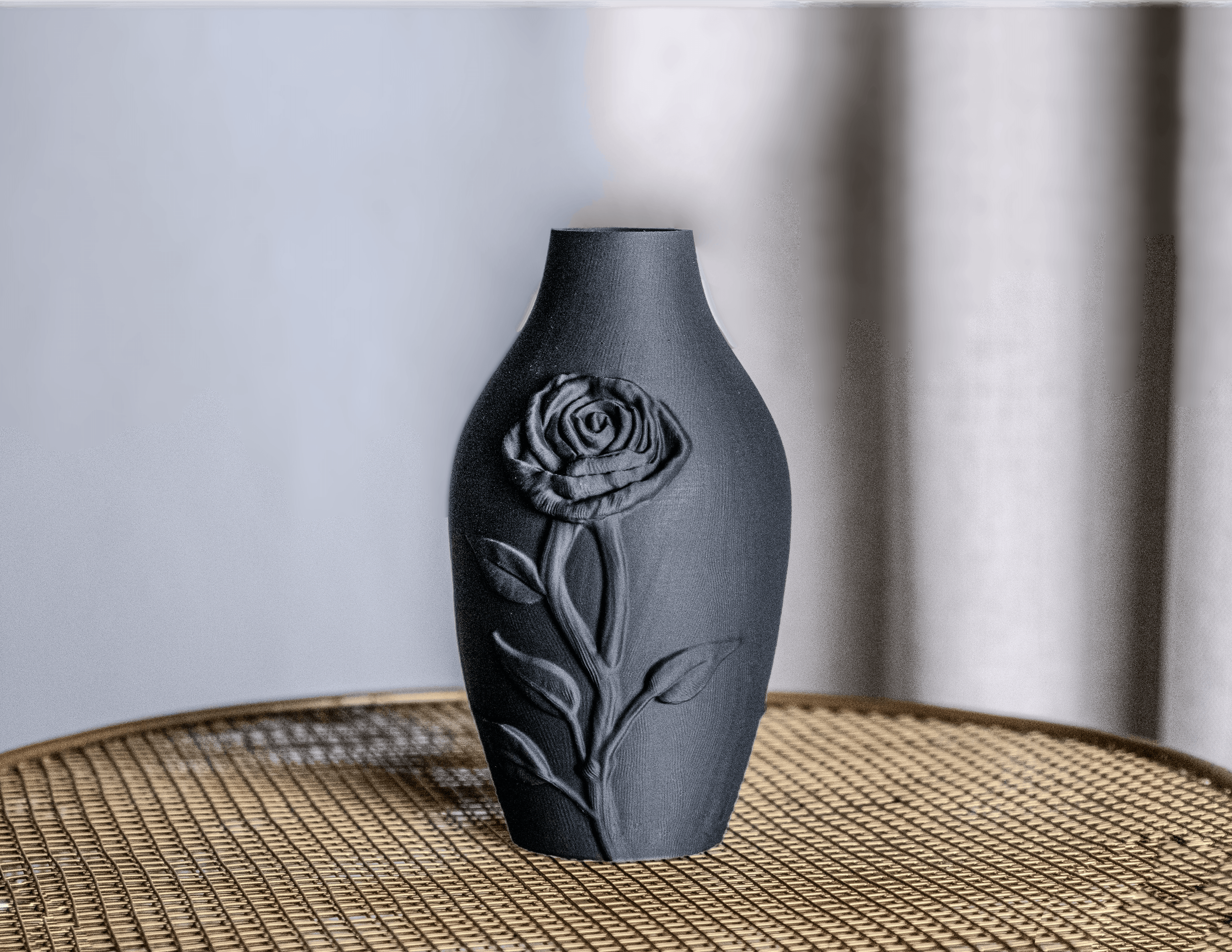 Elegant Black Rose Embossed Vase 3d model