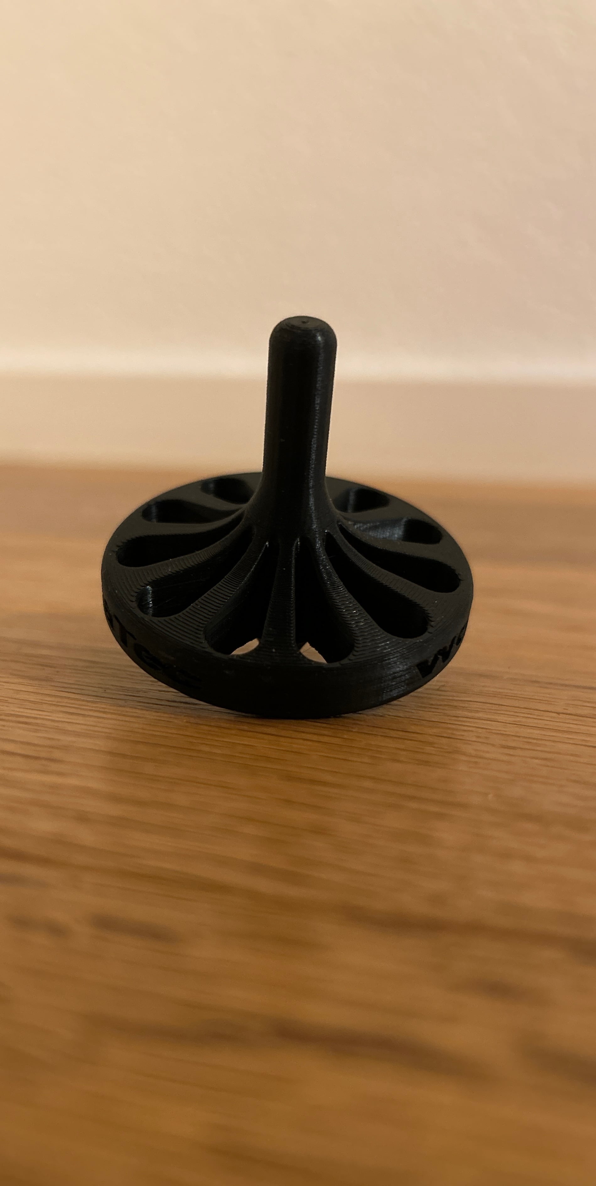 Elegant Spinning Top 3d model