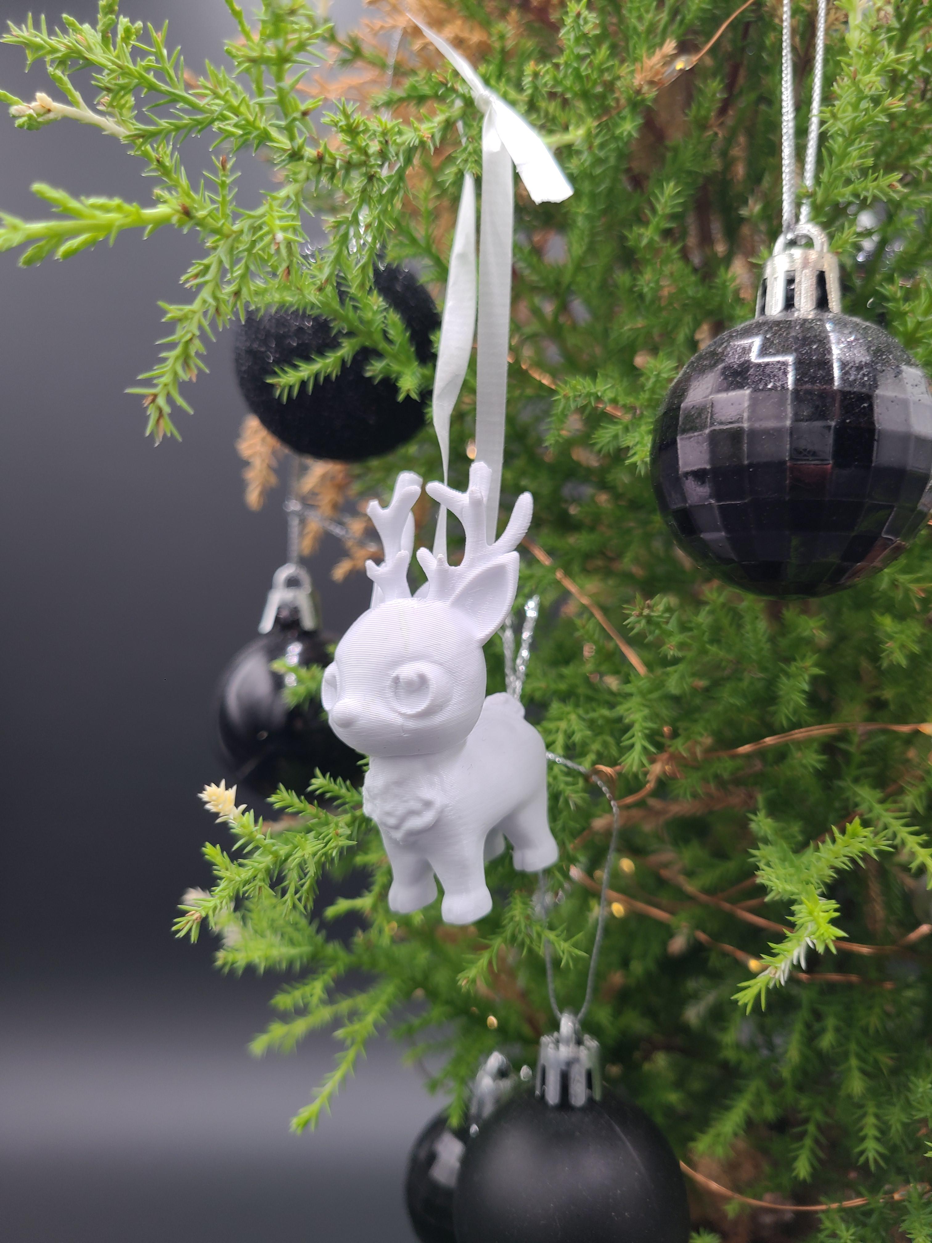 Happy Lil Reindeer - Christmas Ornament 3d model
