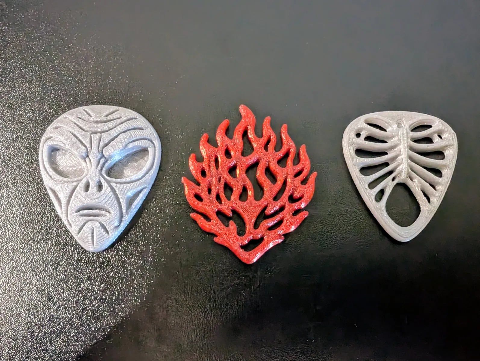 Jumbo Alien Guitar Pick 3d model