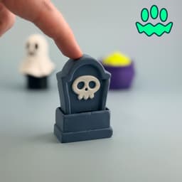 EXCLUSIVE: Spookier Fidget Clicker Keychain Bundle 3d model
