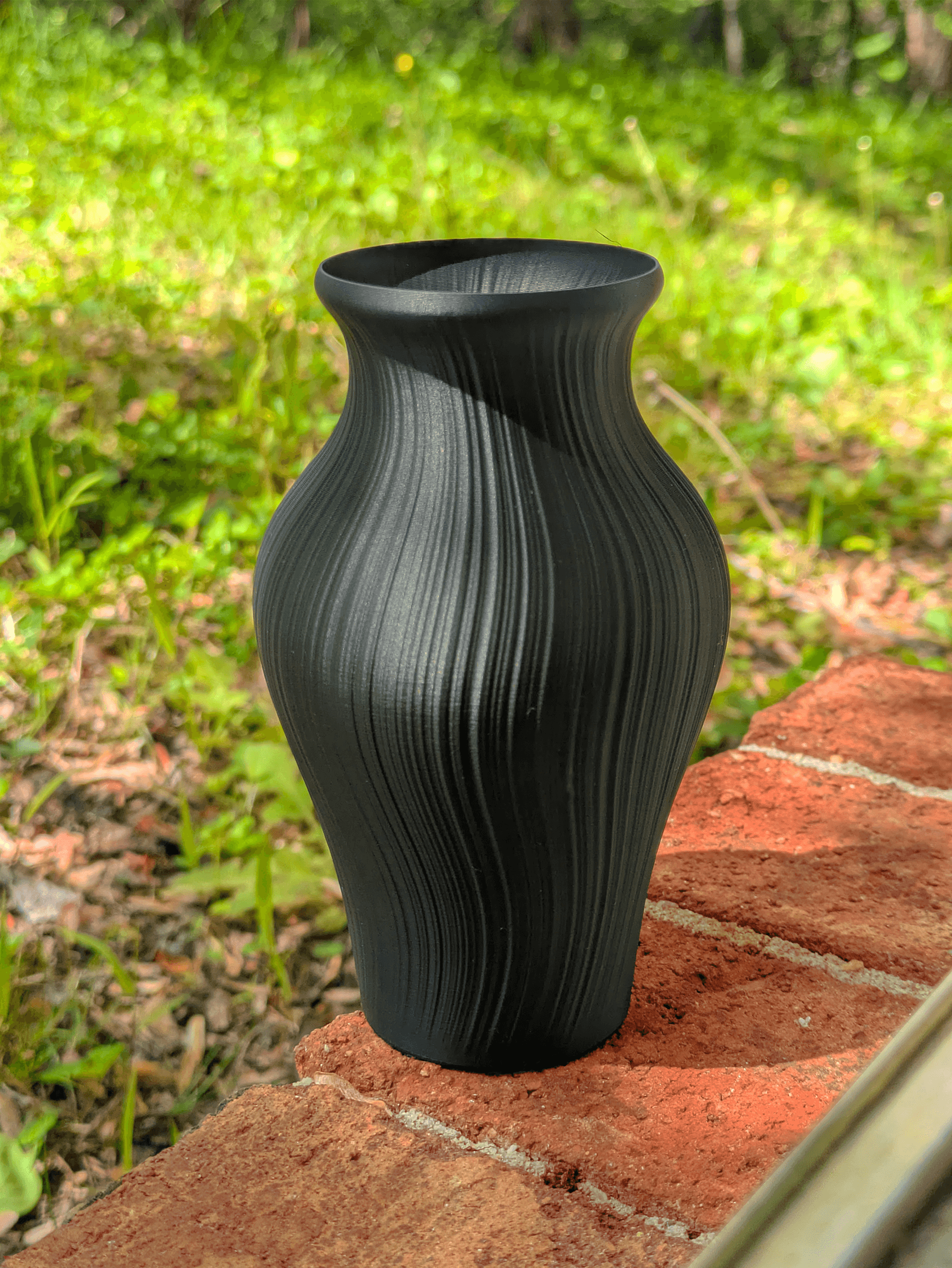 Flow Vase - Velvety Wave Vase 3d model