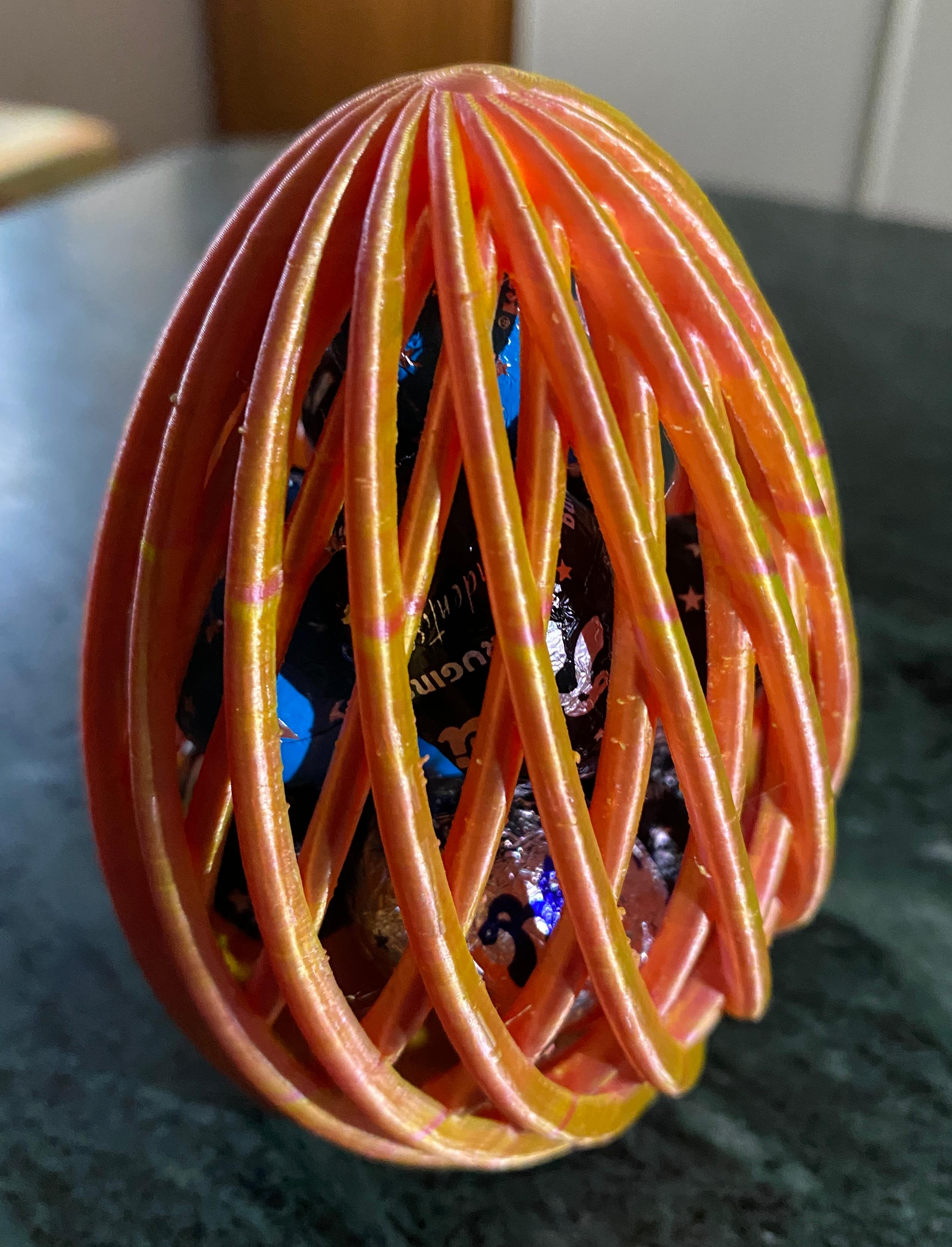 Spiral (Easter) Egg Box - Easy Print, No Supports - Filament: 3DJake’s Juicy Peach
Easter Eggs: Baci Perugina 😊😋 - 3d model