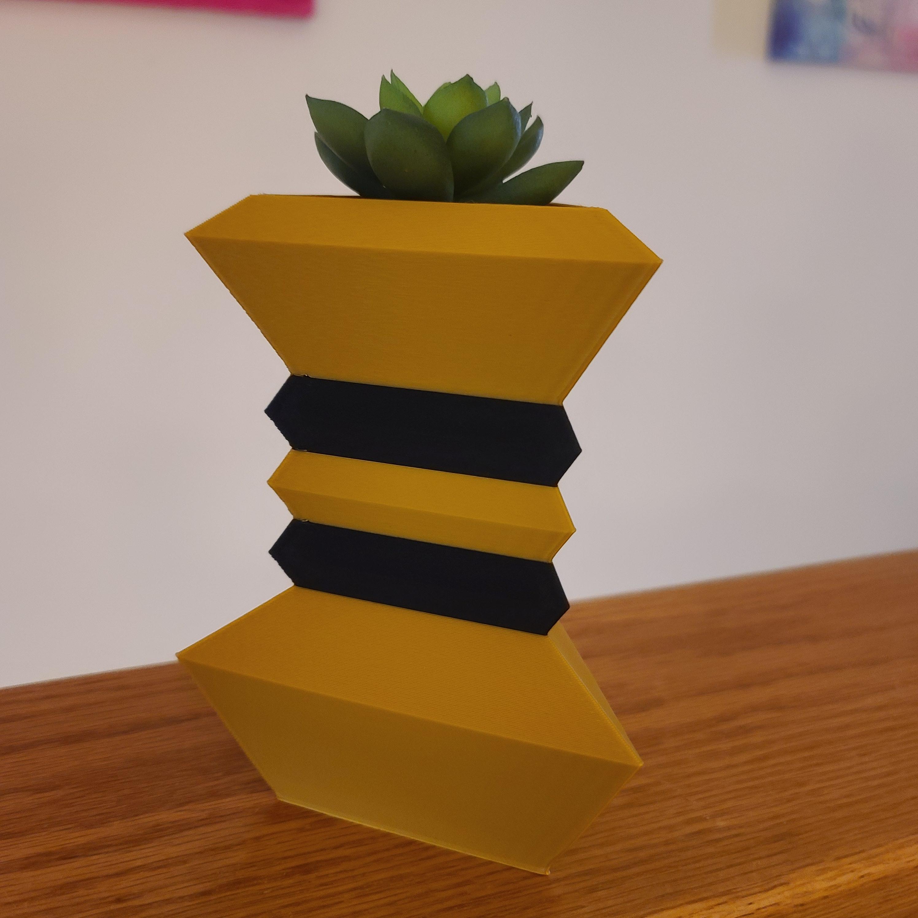 Vase Vertex (Tall) - Modern Vase 3d model