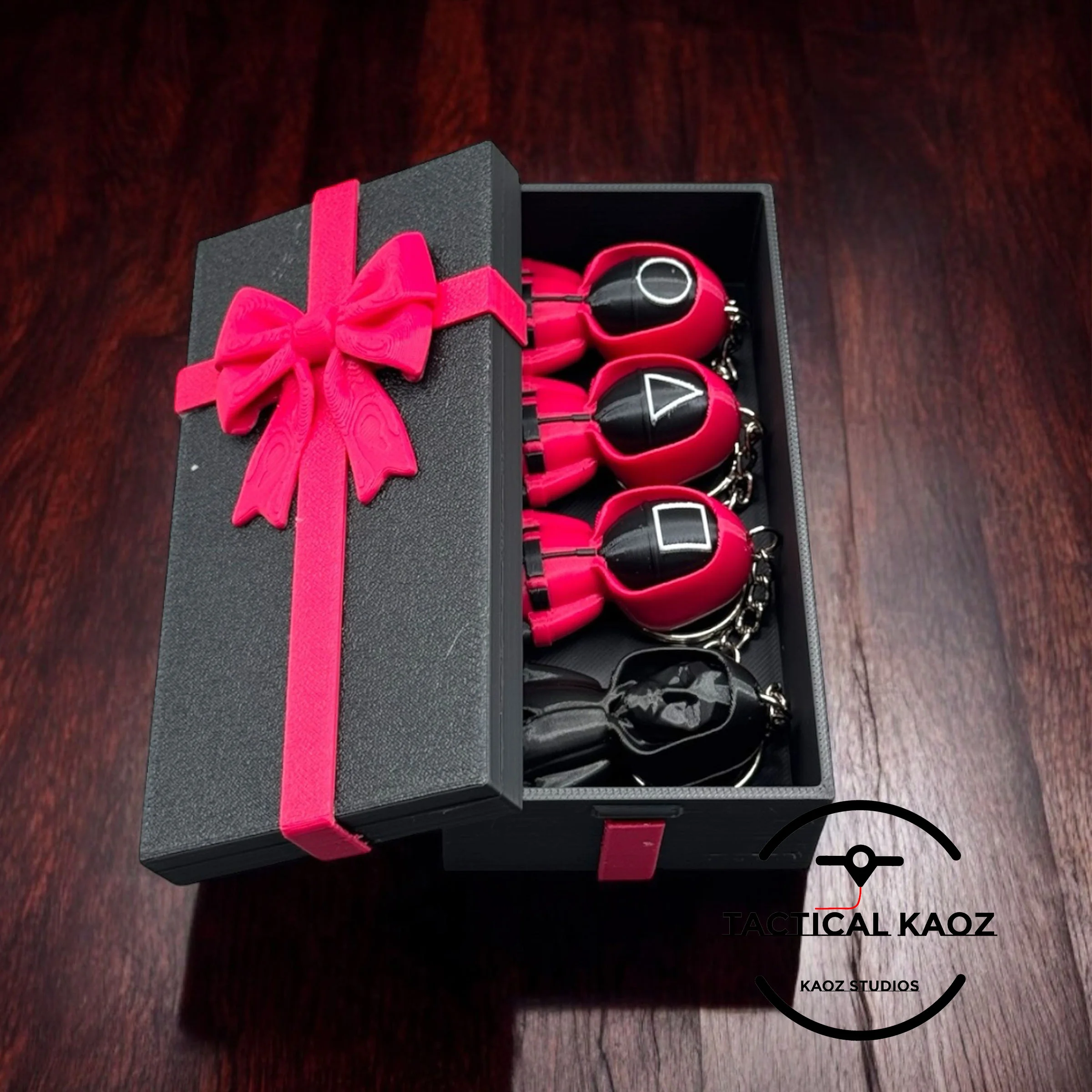 Squid Game Collector’s Gift Box Set - keychain, Front man, Worker, Soldier, Manger 3d model