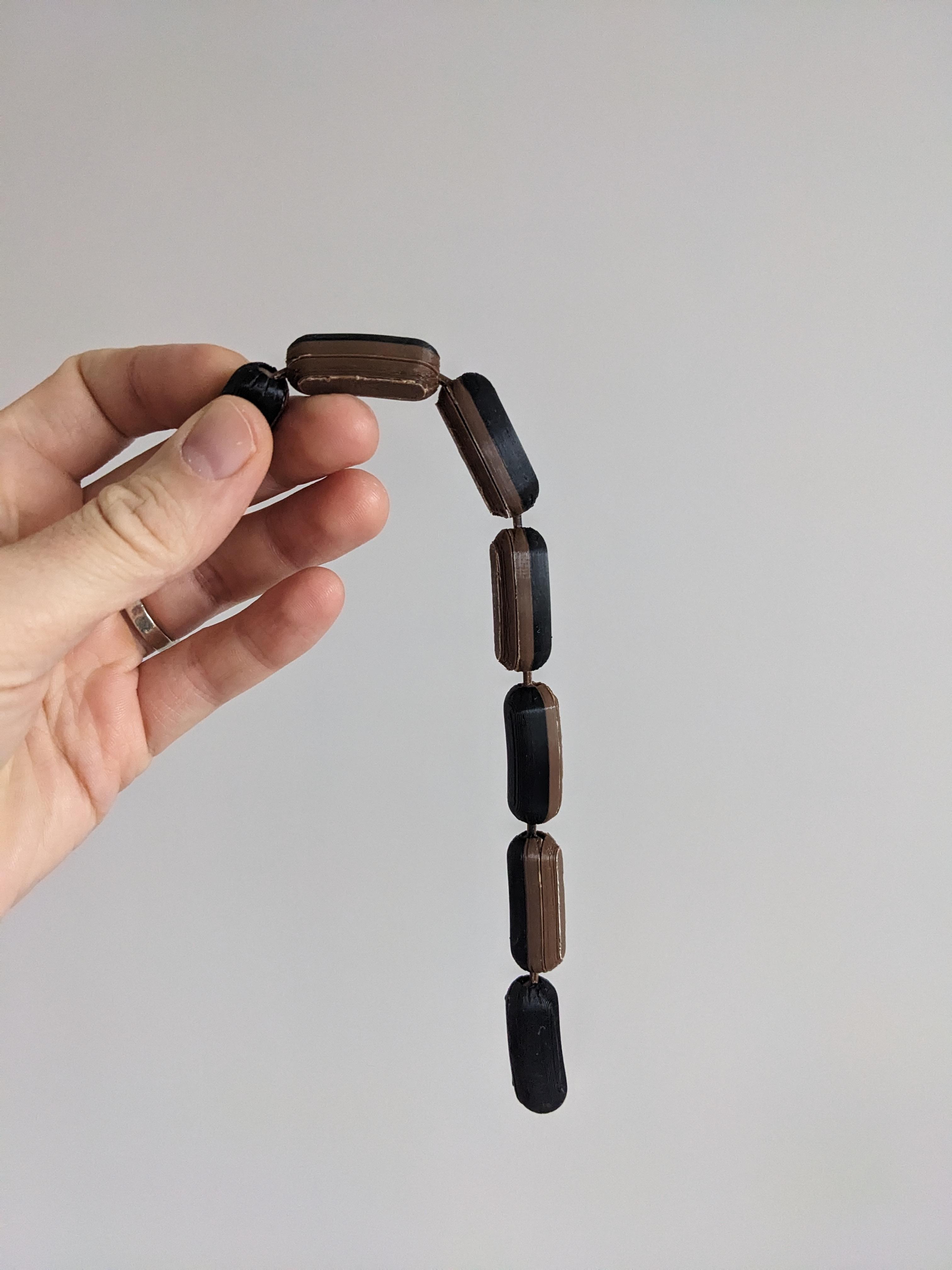 Sausage Link Chain - Articulated Fidget Model 3d model