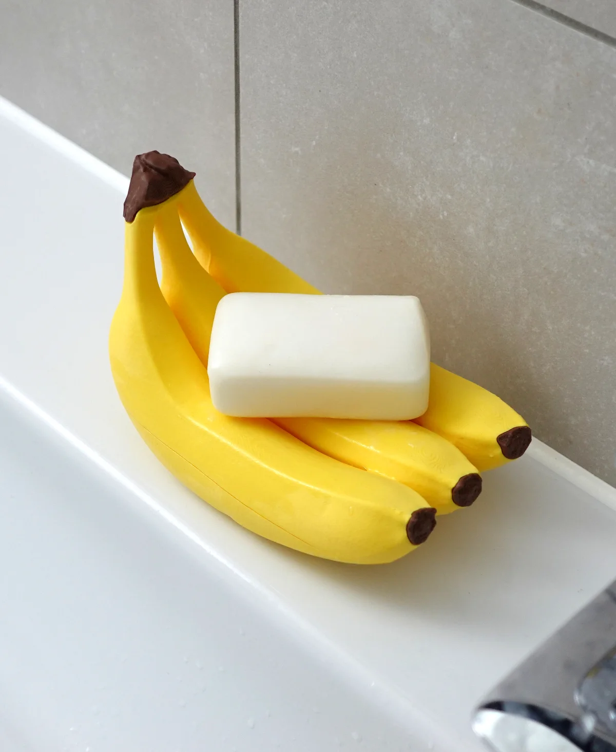 Banana soap dish 3d model