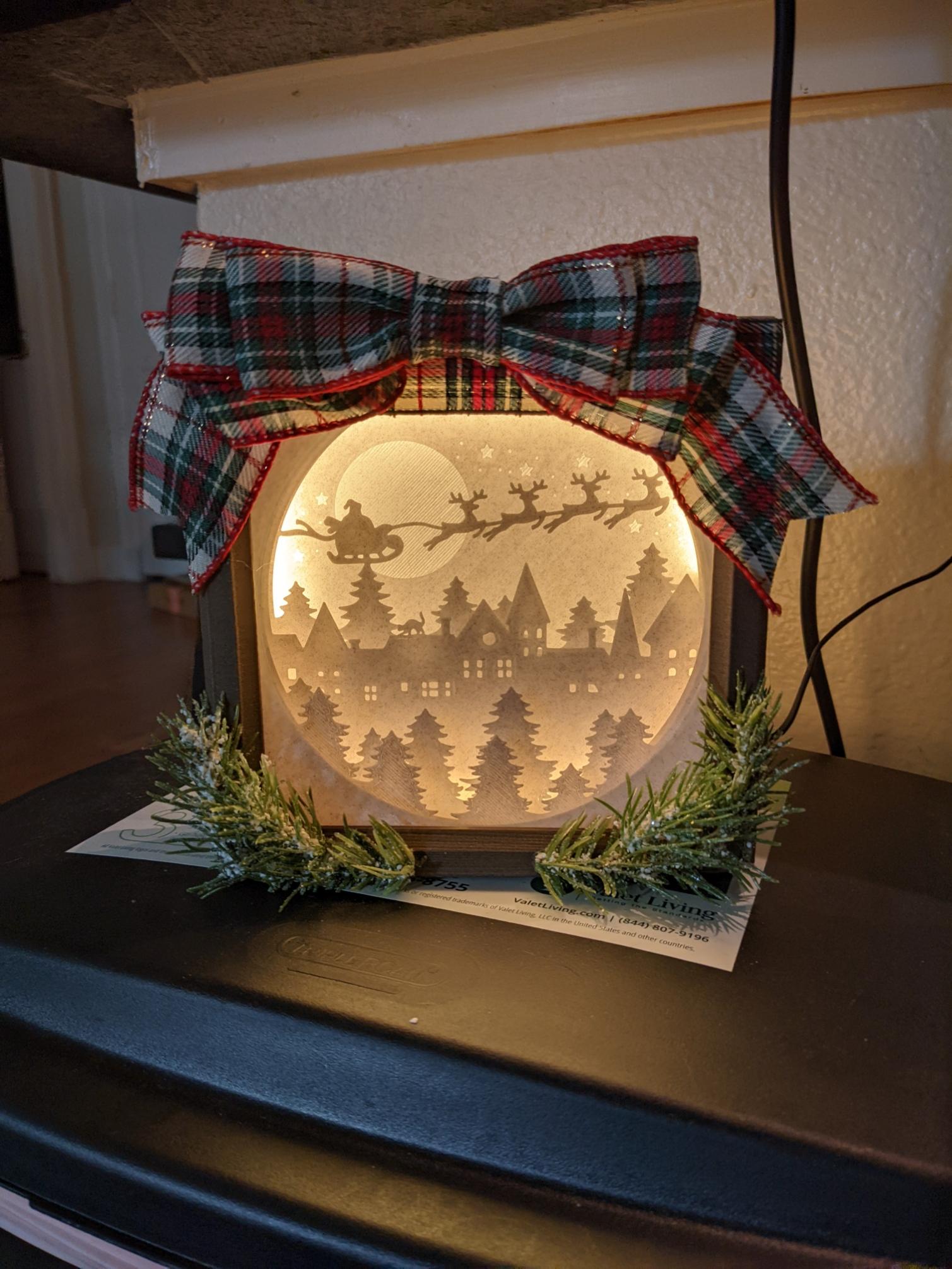 Christmas paper craft like scene lamp[stp included] - made it with proto-pasta marble HTPLA and walnut wood HTPLA. for best fit it the frames need to be extended to 104% in the Z direction to make sure the slots can take the plates - 3d model