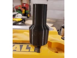 Dust Port Adapter, 1-1/4'' Vacuum Wand to 2-1/4'' Dust Port 3d model