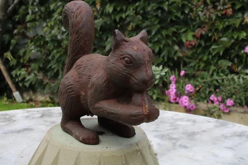 Low poly squirrel figurines 2.stl 3d model