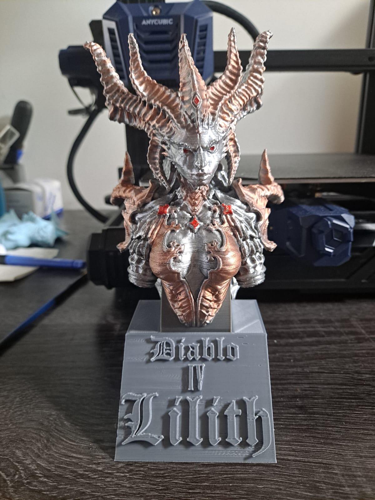 Lilith - Diablo 4 - Fan Art - I love the model !!!

I create a base for keep the bust. - 3d model