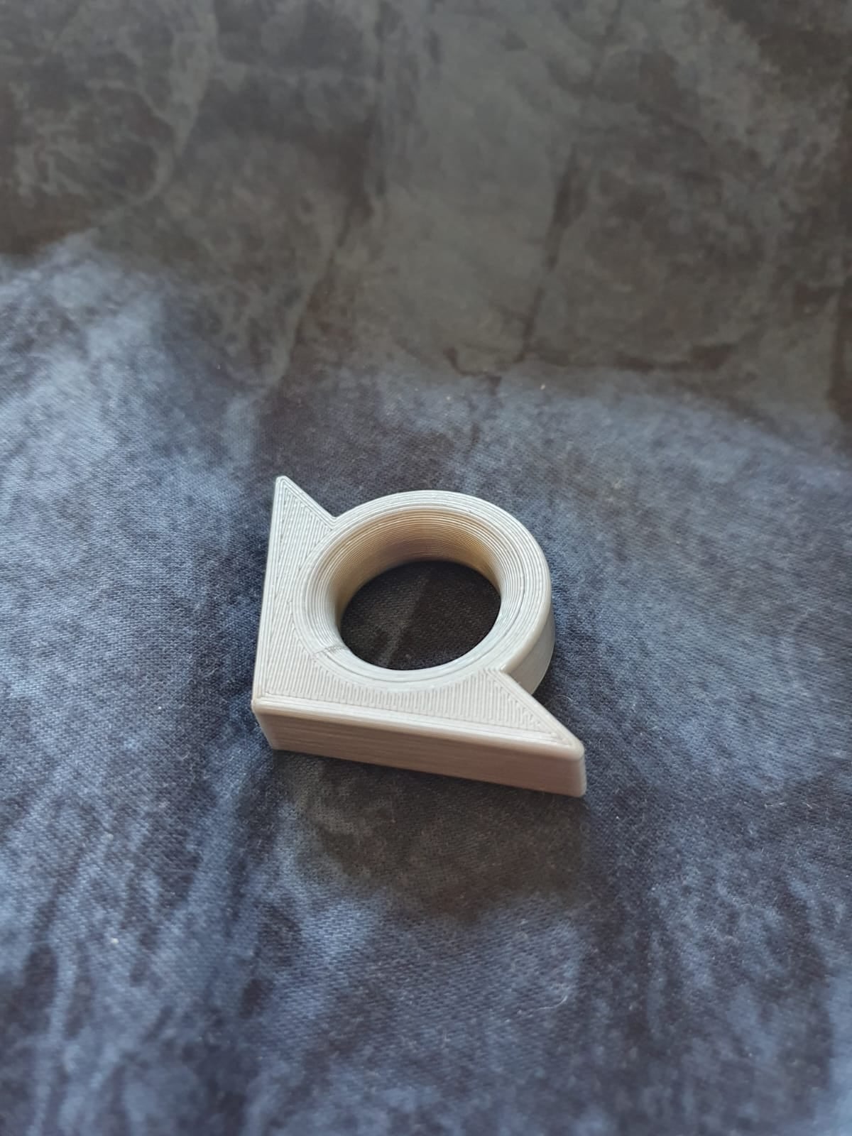 One Hand Book Holder 3d model